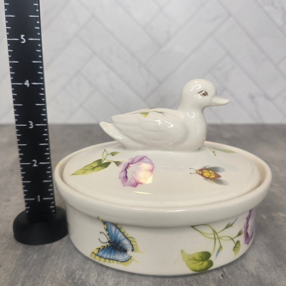Vintage Ceramic Duck Trinket Box Butterfly Ladybug Floral Garden Porcelain Dish - Picture 9 of 10